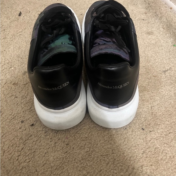 Alexander McQueens - Picture 11 of 11